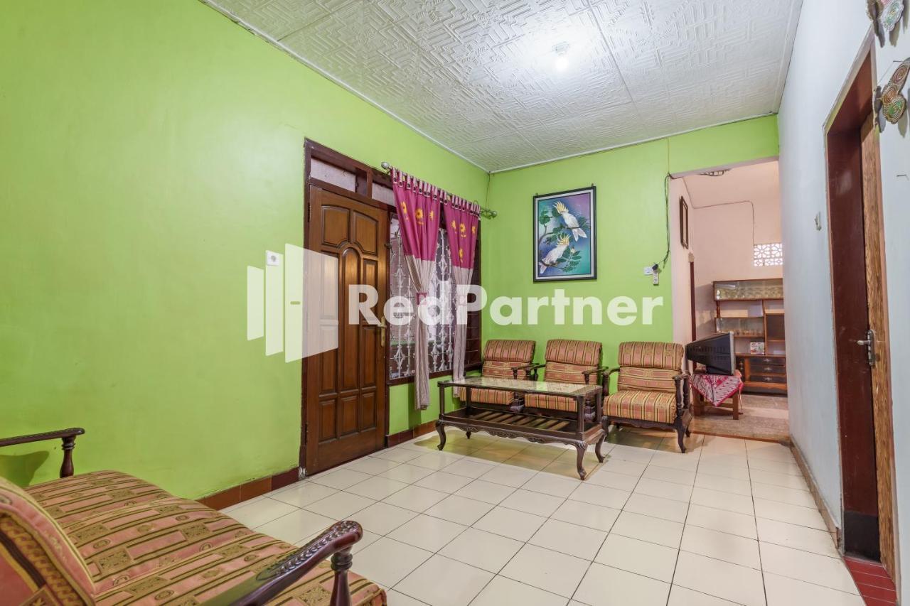 Nafisa Homestay Syariah Near Jatim Park 3 Batu Mitra Reddoorz 말랑 외부 사진