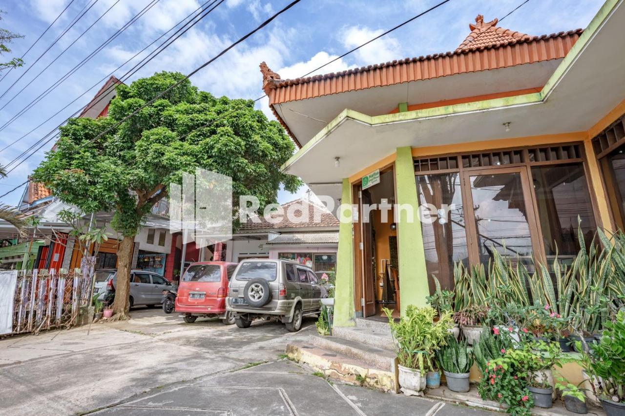 Nafisa Homestay Syariah Near Jatim Park 3 Batu Mitra Reddoorz 말랑 외부 사진